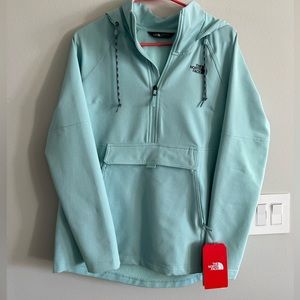 North Face pullover woman’s jacket - M